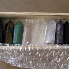 28: Lapis lazuli Tiger eye Aventurine Quartz Rose Quartz Clear Quartz Rutilated Quartz Drem Amethyst Obsidian