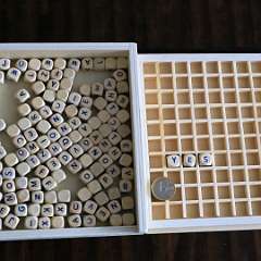 58: Scrabble drevena